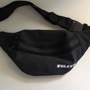 Tillys Fanny pack